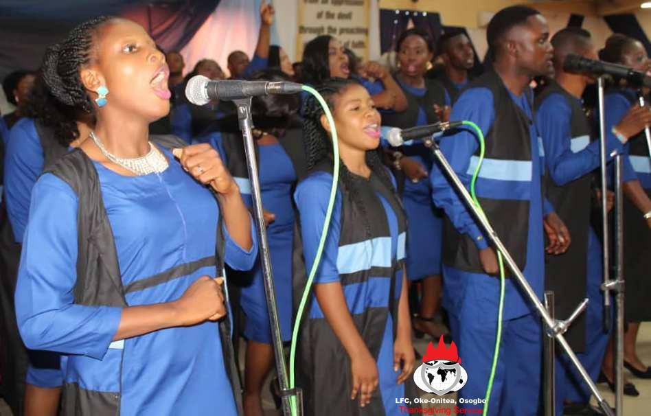 WinnersOsogbo's tweet photo. 🎵🎵  HE is God
There is no one like HIM
HE's the one
I forever worship...🎵🎵

#TurnAroundService
#ThanksgivingSunday
#FinancialFortuneIsMyHeritage
#IHaveDominion
#LFCOsogbo
#Osogbo https://t.co/pD3YneIZh5