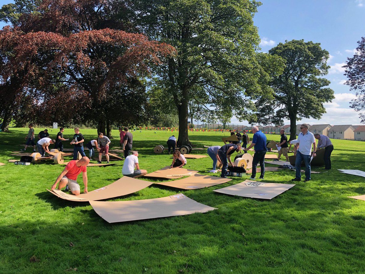 TeamChallengeCo's tweet photo. This afternoon’s #FlatOutFormulaOne has started. Looking forward to seeing our client’s creative finished designs and, of course, the competitive spirits throughout racing. #BuildingBetterTeams #OutdoorTeamBuilding https://t.co/m7jAQJfwKe