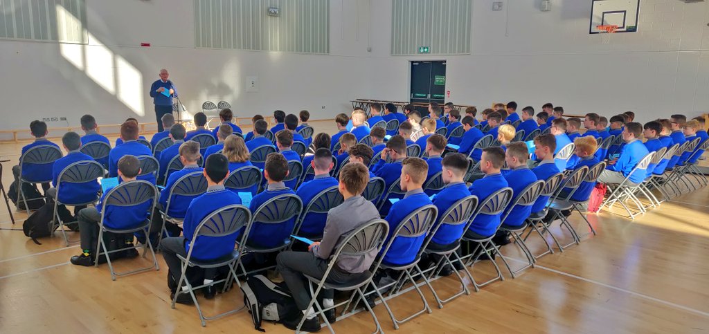 knockbegcollege's tweet image. Fr John Dunphy welcomes incoming 1st year students at our introductory prayer service this morning. Our fully trained #Meitheal team have a day full of activity and sport lined up for the boys. @JohnDunphy14 @G_KParish @KANDLEi @meithealkandle @MeithealIreland