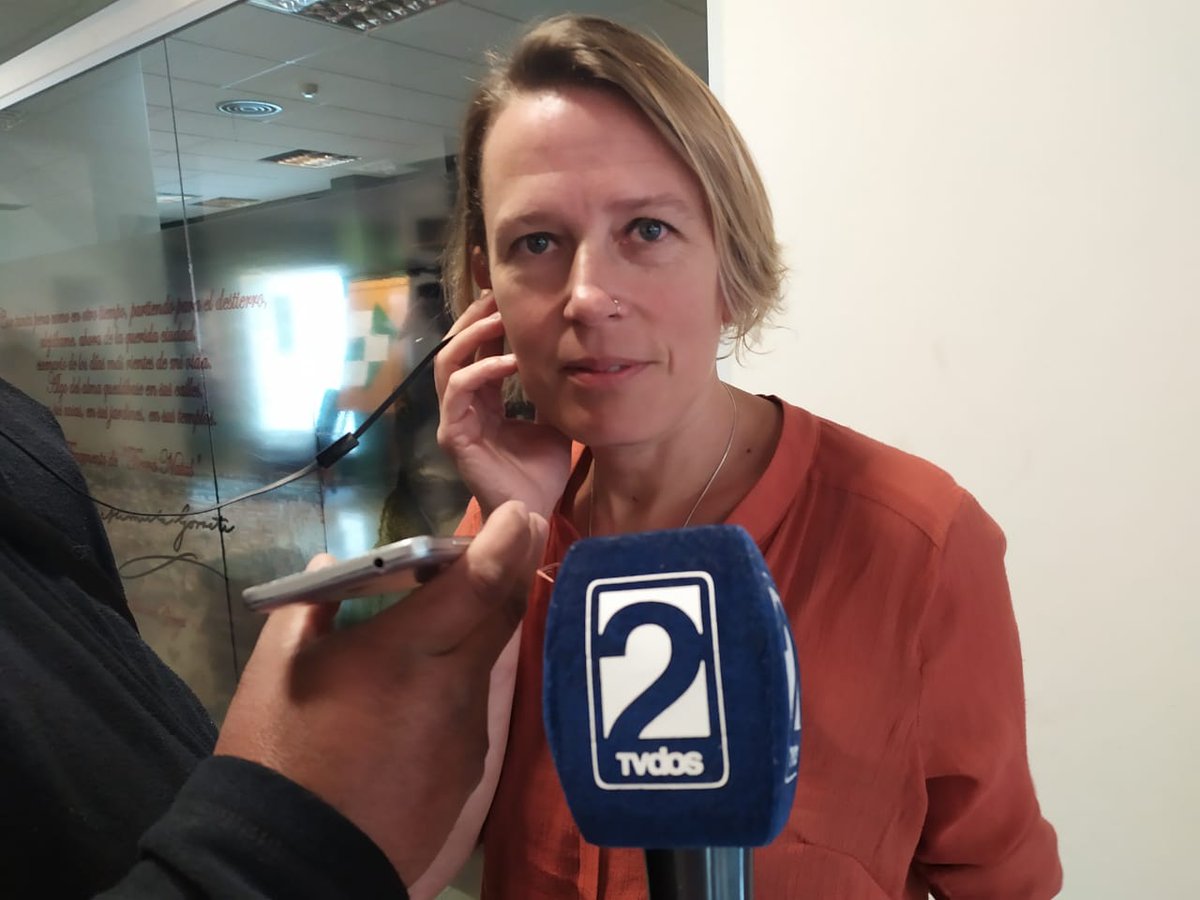 TV2SALTA's tweet photo. En Sala Autores Salteños del Complejo de Bibliotecas y Archivos, el @ovcmsalta presenta el anuario estadístico de la violencia de género de la provincia durante 2018, #MOVILTVDOS dialogo con Ana Perez Declercq y los detalles te los contamos a las 13Hs en #INFORMEII https://t.co/w4ga9CxCRY