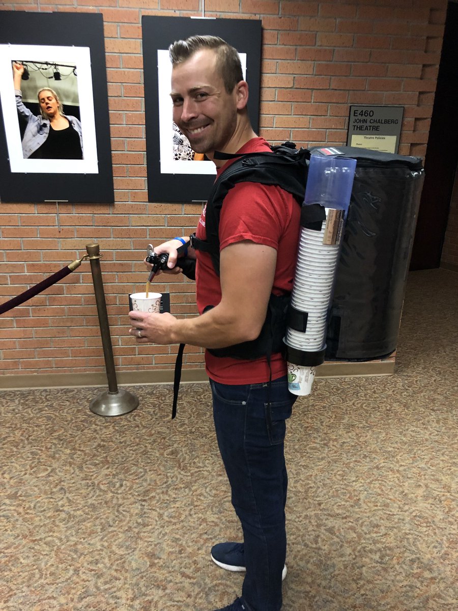 kfrisch's tweet photo. #LoveWhereIWork 

Free coffee dispensed by our own @clcmnedu rocket man! @eheppner19 

#FirstDayofFallSemester https://t.co/Tl8Uv95DN3