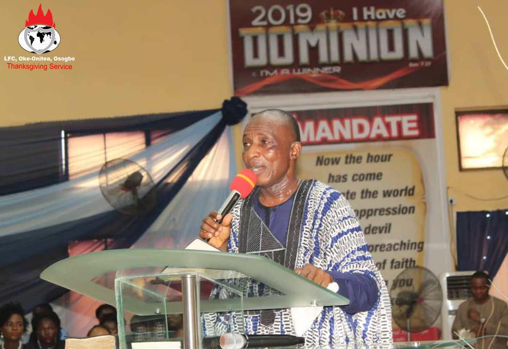 WinnersOsogbo's tweet photo. It is not money that makes you rich but the blessings of the Lord.

~Pastor Michael Olusoga

#TurnAroundService
#ThanksgivingSunday
#FinancialFortuneIsMyHeritage
#IHaveDominion
#LFCOsogbo
#Osogbo https://t.co/Mr4tiPSm7I