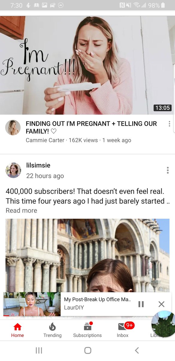 Jinxie_JS's tweet photo. @lilsimsie not gunna lie, this looks like a pregnancy announcement photo 😂😂😂 twinning with the randomly recommended video... (congrats tho) I guess the channel could be your baby?? https://t.co/quvGkoyE1e