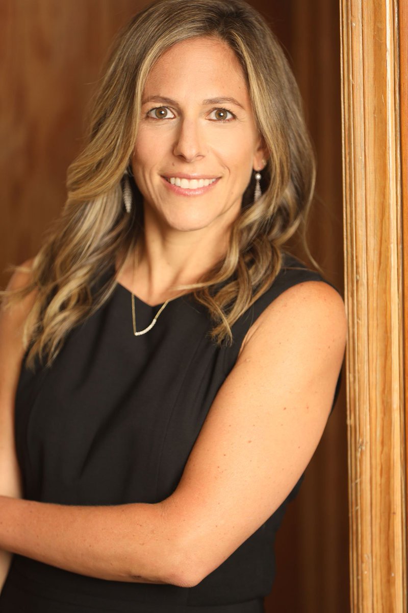 New <a href="/NLL/">NLL</a> Deputy Commish, 13-yr <a href="/NHL/">NHL</a> vet Jessica Berman will join former professional soccer player @JoannaLohman, <a href="/erinasimon/">Erin Ashley Simon</a>, <a href="/MiSportsBiz/">Minorities in Sports</a>'s <a href="/ShaiMW/">Shaina Wiel</a> to discuss women and equality issues at <a href="/TheOutsideGame/">The Outside Game</a> in NYC on 9/5. 

theoutsidegame.com/new-nll-deputy…