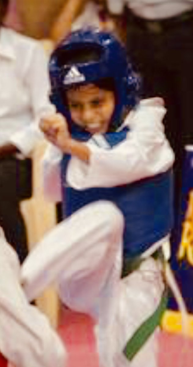 iamsrk's tweet image. Keeping up the tradition of Tae ‘Khan’ Doh in the family, the latest entrant to the Kiran Teacher ( @care141 )Fight Club. Yellow belt it is...