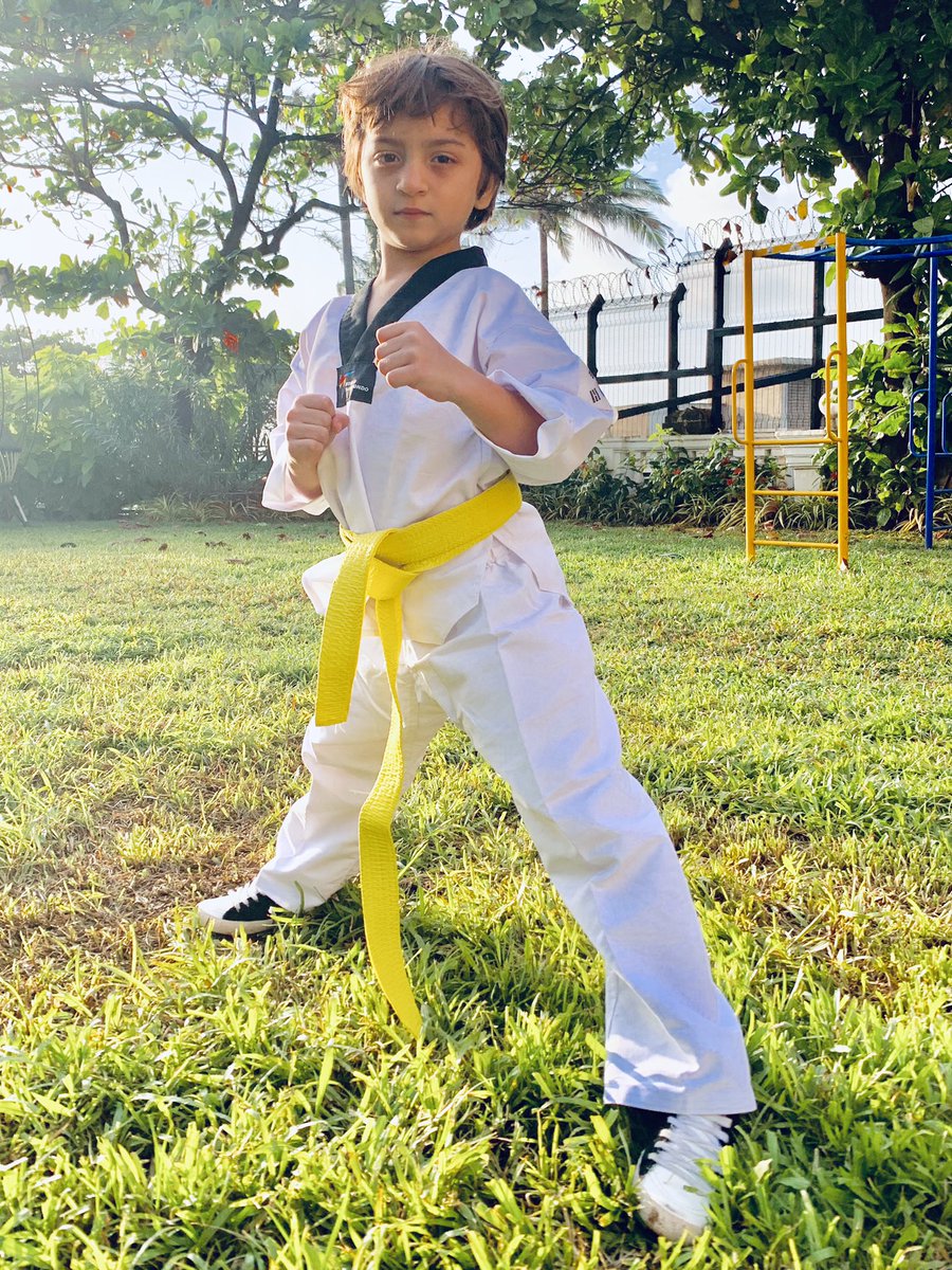 iamsrk's tweet image. Keeping up the tradition of Tae ‘Khan’ Doh in the family, the latest entrant to the Kiran Teacher ( @care141 )Fight Club. Yellow belt it is...