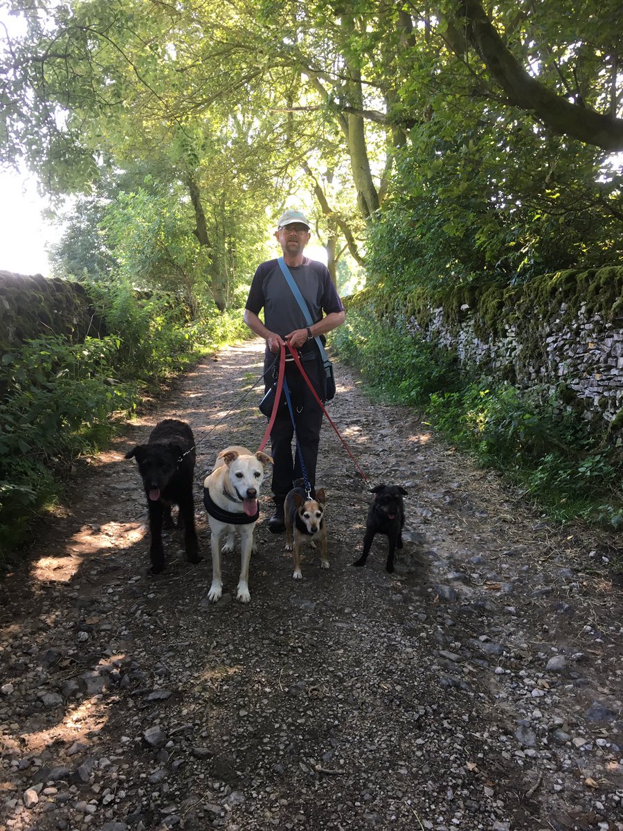 peakwags's tweet image. @MuttsButts Thanks for the follow. You are our poo bag supplier! The guys say ta!