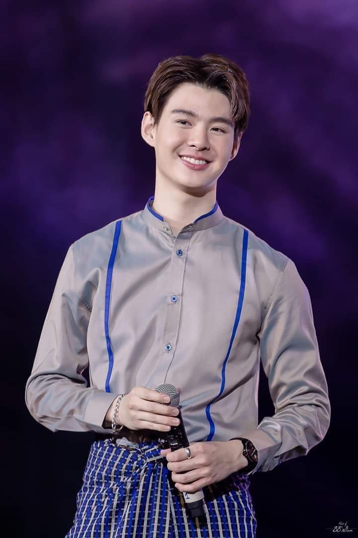 SuHHnin3's tweet photo. #OWhatTHxSaintsup 
#OWhatTHxSaintsup 
#Saint_sup 
#MingEr 
Fighting သည္​းငယ္​​ေလး 
Always love you https://t.co/gVbVQ4cabT