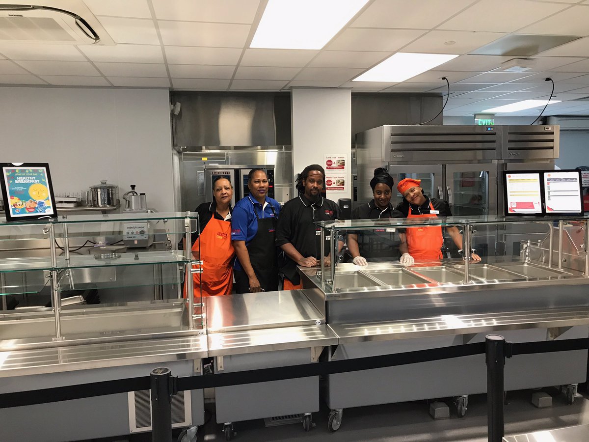 DCPSEats's tweet image. Welcome back to school @MauryElementary scholars! Enjoy your beautiful new space! Our cafeteria staff are ready to help inspire lasting school food memories. #BackToDCPS 🍏🍎🍏
