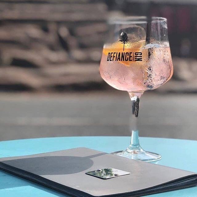 Make the most of this GLORIOUS weather &amp; have BANK HOLIDAY Monday with us. The weekend isn’t over just yet ..... ☀️ #gincombo #ginandtonic #supersonic #fevertree #defiancegin #orangegin #lymmvilage #bankholiday #bankholidayweekend #cheshiredrinks #winebarlymm #winekicthenlym…