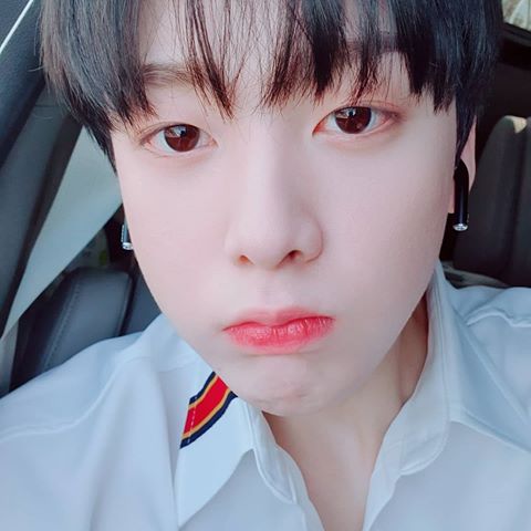 idk_led's tweet photo. Hey hey https://t.co/utet5otzci