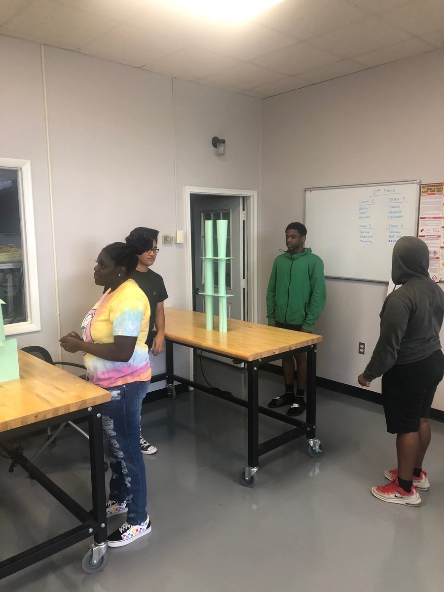 SBCoach_Stewart's tweet image. Paper tower build. #engineeing