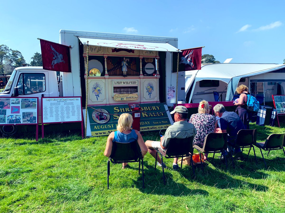Time flies when you’re having fun and we certainly are! It’s unbelievably #GrandParade time at <a href="/ShrewSteamRally/">ShrewsburySteamRally</a>. There’s been crowds of people around <a href="/LadyWulfrun/">Lady Wulfrun</a> all day so far and we’ll be playing into the  evening! #Vintage #Steam #Rally #FairOrgan #Shrewsbury