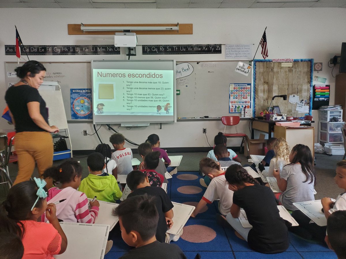 arcrampton's tweet photo. 2nd grade teachers @kpavic &amp; @naotn04 use collaborative planning time to create math slide decks that support student engagement in any language @HodgeRoadES! https://t.co/loMyWNWYS8