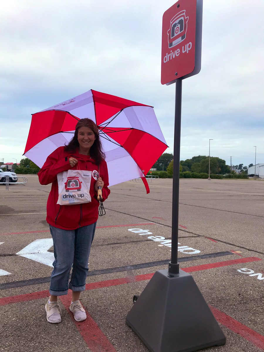 Owatonna has added another way for you to quickly get your shopping done! Drive Up is live at 1068. #RunandDone #DriveUp #IGotToTryThisFirst @ChrisPage30 <a href="/emily_lindaaaa/">Emily Linder</a> <a href="/stevecrawford22/">steve crawford</a>