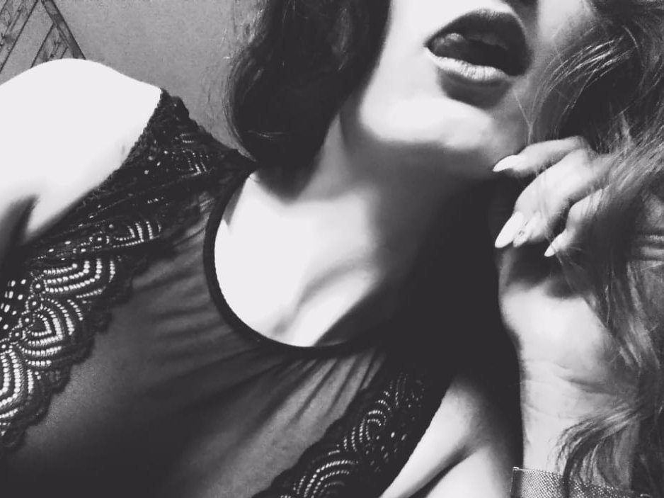 MasterBDSM11's tweet photo. Question for Doms: does your slave have taboo? 

#BDSM #Master #Slave #Question https://t.co/LqwHbBGrvx