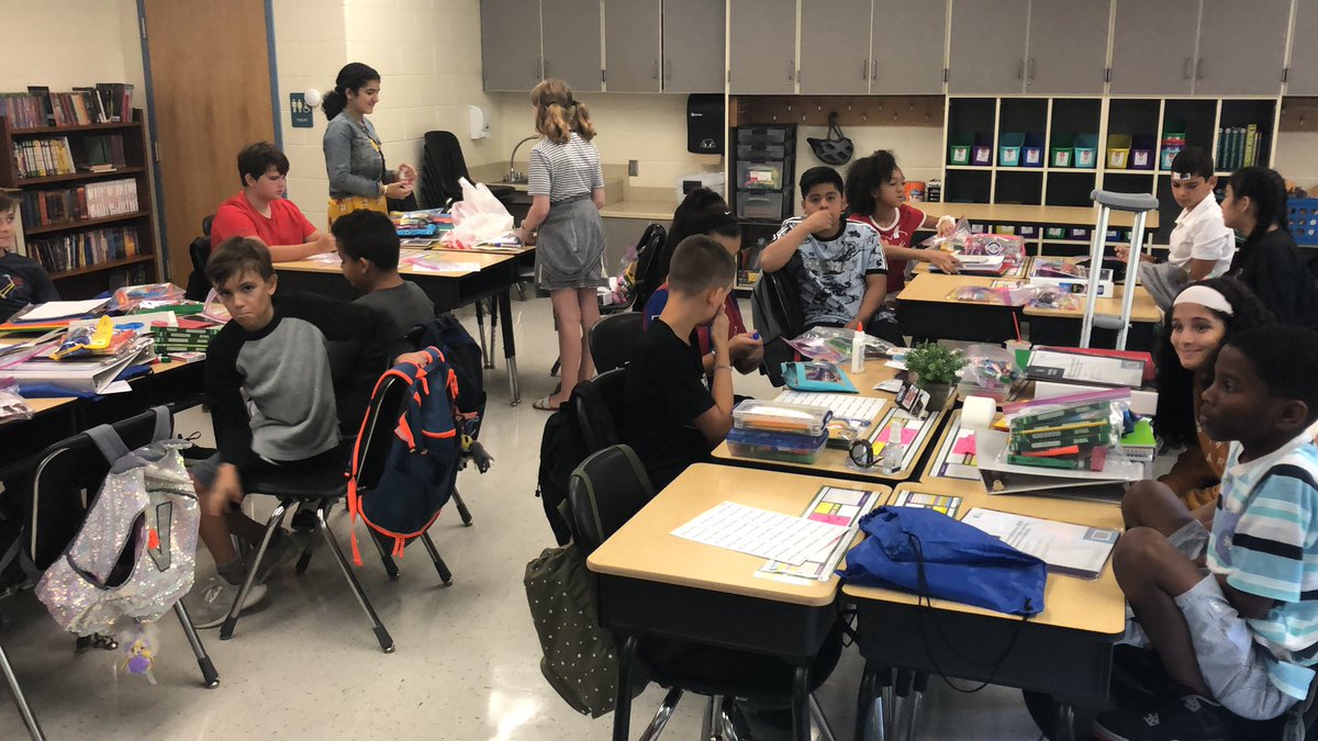 MrHuntLAES's tweet photo. 6th grade Dolphins getting ready for the year! #dolphinpride https://t.co/pmnDXPVd15