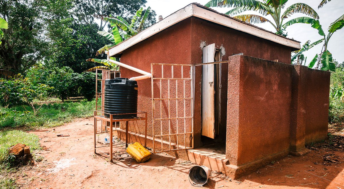 FreshPitUG's tweet photo. LATRINE CONSTRUCTION TIPS
Latrines should be placed downwind of the home or school and not facing the home. The doorway of the latrine should face the wind and not the home. #FreshPit #Latrine Construction #SanitationTips https://t.co/S3mCvYlGBH