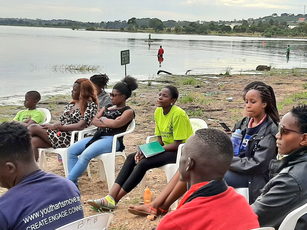 HANNINGTONOWERE's tweet photo. Mrs. Mudowa from Phoenix Foundation dissects matters of Feminism and Eqaulity at the #VisualizeUG camp.
#Visualize4Equality
@VisualizeUG @Restless_Uganda https://t.co/JZI5OSP2qs