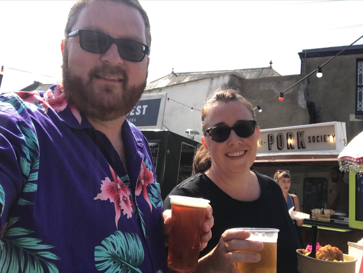 DuncPowell25's tweet photo. Cheeky little interlude at ⁦@streetfoodCDF⁩ #cantonlife https://t.co/msuCheao4q