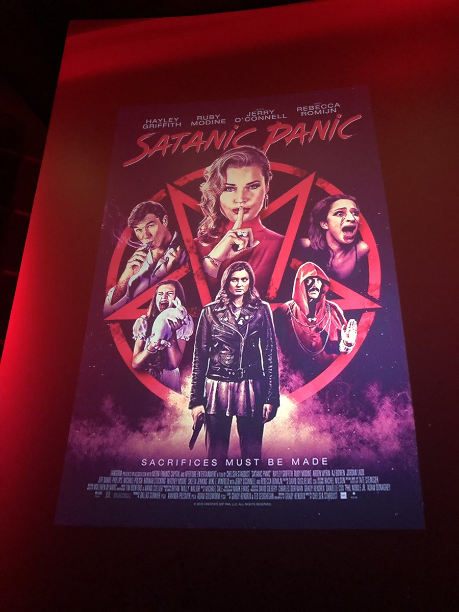 chrisgreen's tweet photo. Next up at @FrightFest today was #SatanicPanic by @StardustChelsea - I really enjoyed this. A fun modern spin on satanists in a wealthy suburbia. @RebeccaRomijn was awesome! #horror #satanism #tipyourdeliverydriver https://t.co/JexvtDRM29