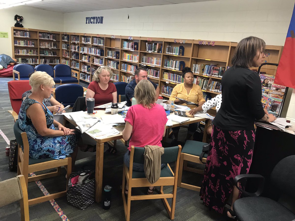 EPICatEttrickES's tweet photo. Teach Like A Pirate-Argh! @ccpsinfo https://t.co/zxwTWrMoGm