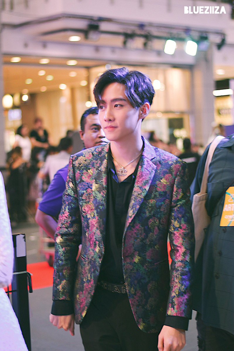 Blueziiza's tweet photo. ได้เจอกันสักทีนะศิวัช 🖤

@Mmarksiwat 
#SiwatxOwhatthailand
#หัวใจศิวัช
#MarkSiwat https://t.co/8WeWI8WiNC