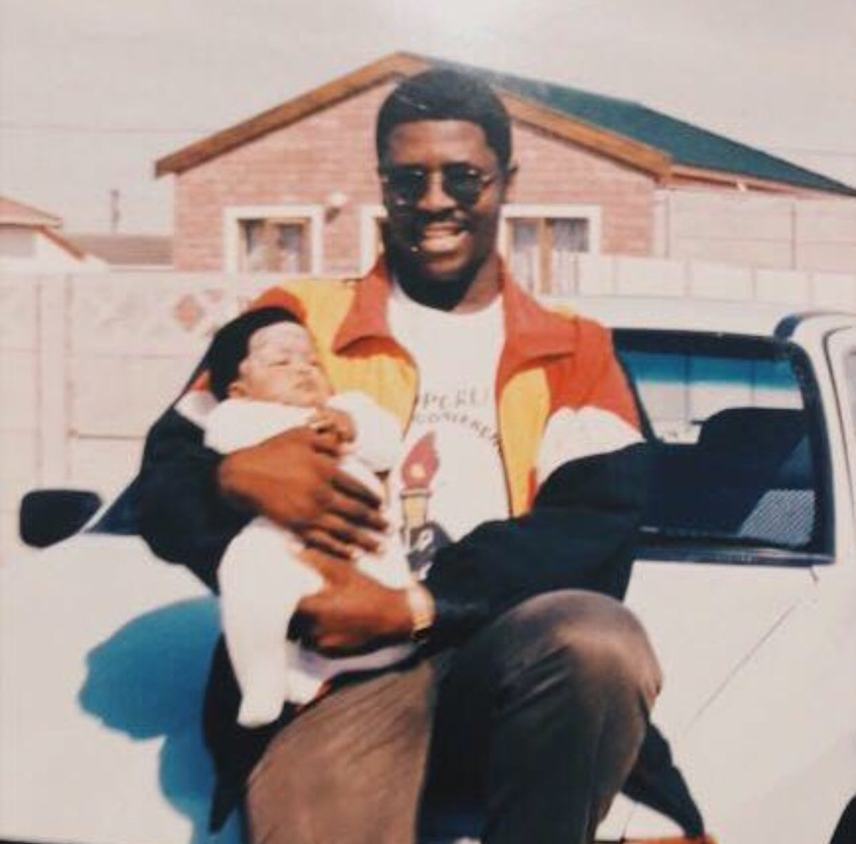 my dad is turning a year older today. if you know anything about me, you’ll know that this man is my everything. never have I experienced such a love and I am nothing but blessed. so here’s a Sisanda’s father appreciation thread, from daddy’s little girl 