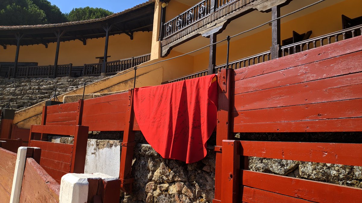 APTorosBejar's tweet photo. El cartel del día de la Virgen del Castañar en #Béjar está a punto de salir.
Estar atentos porque creemos que va a ser un interesante cartel y además habrá alguna sorpresa.
#TorosBejar #TorosBejar2019 #TorosVirgenDelCastañar https://t.co/oBkO0bUwWa