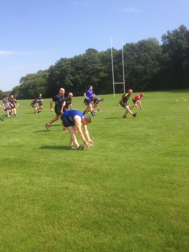 WSORofficial's tweet image. A few action shots from our ‘fit to referee’ session yesterday from @PF_alexreid. Some great ideas and philosophy on referee specific training and warm ups. Highly recommended! @ERRefereesAssoc @RFUWarwickshire @KYBOEngland #refslife #lovinthebronco