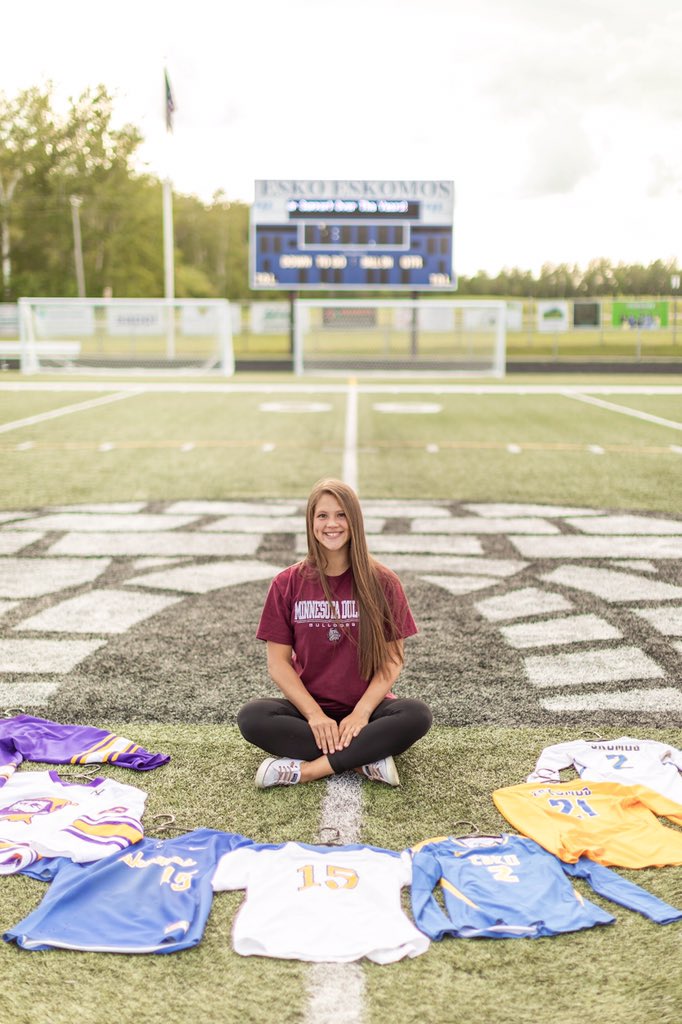 DeaDesiree8's tweet photo. It’s with a tremendous amount of humility and joy that I’m announcing my decision to verbally commit to play Softball at University of Minnesota Duluth. Thank you to all my teammates, coaches and family who helped me along the way. Go Bulldogs! #2020 https://t.co/N3bfgGdFZL