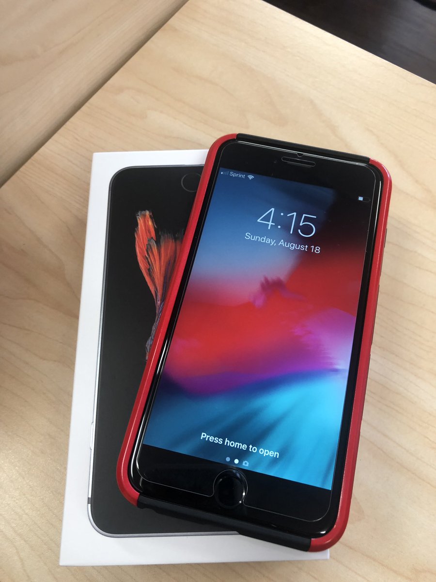 PhonesrusTexCit's tweet photo. iPhone 6s now only $25 bucks when you switch! Bogo deal available! #houtax18 #boosteventnationwide https://t.co/1emjciJD69