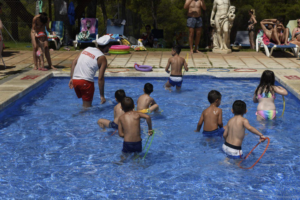 Animación infantil en la piscina. Todo lo que un buen verano necesita.

¡Ven a conocernos!

☎ 967470036