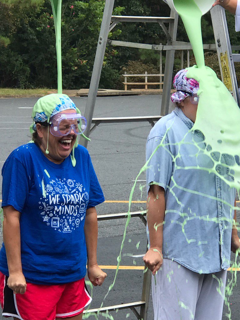 melissa_rone's tweet photo. Today was Slime Time for the Dowell Admin team! We're so proud of our school for surpassing our Boosterthon fundraising goal!! @thedowellDL https://t.co/kvYtyh1q4V