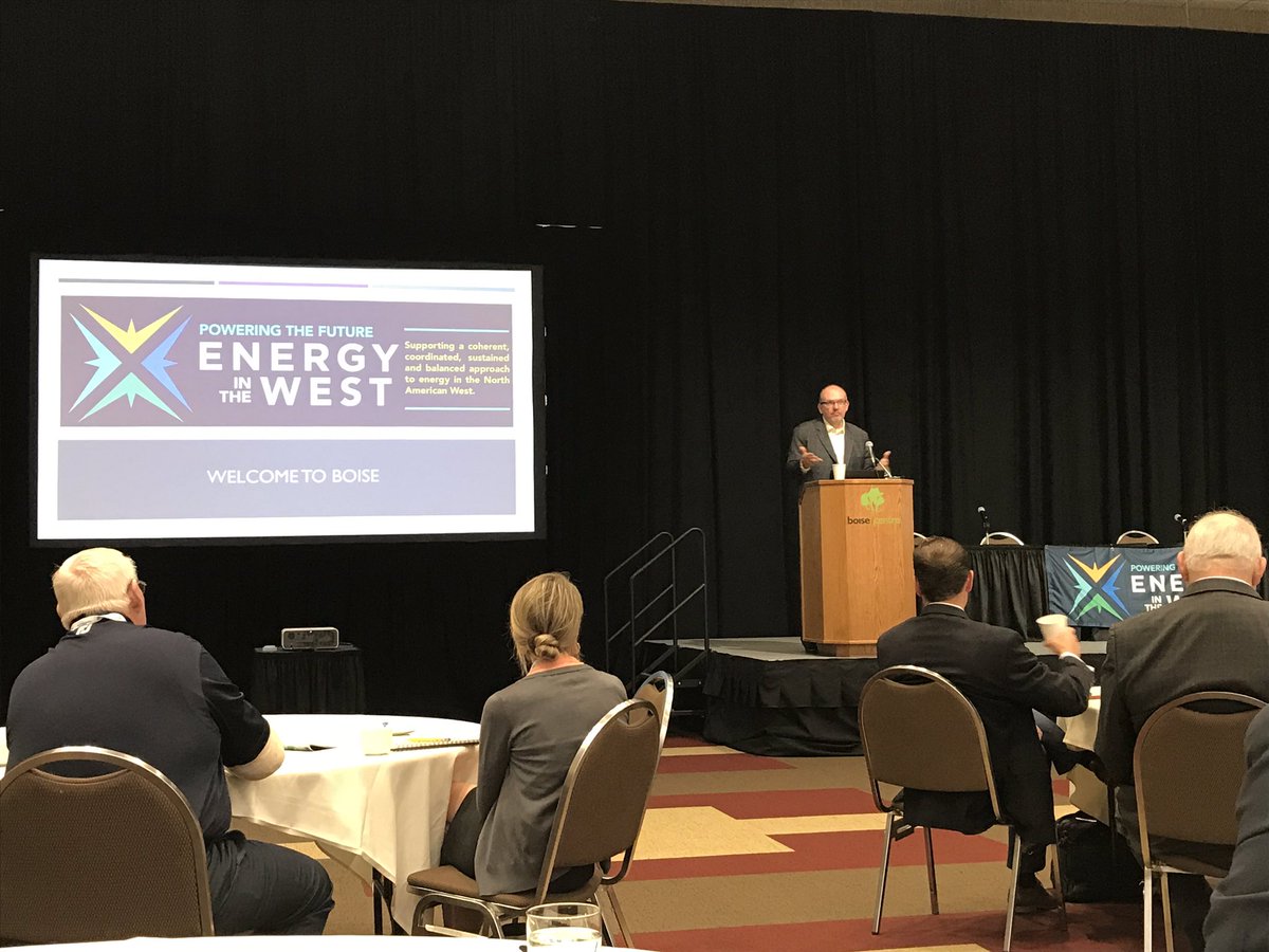 VazhnikVeronika's tweet image. Some great discussions on clean power for the west. Key takeaways so far: transmission lines + storage are the limiting factor to get the power to net-zero carbon emissions; social licence and stakeholder engagement are the needed steps for sustainable systems. #EnergyintheWest
