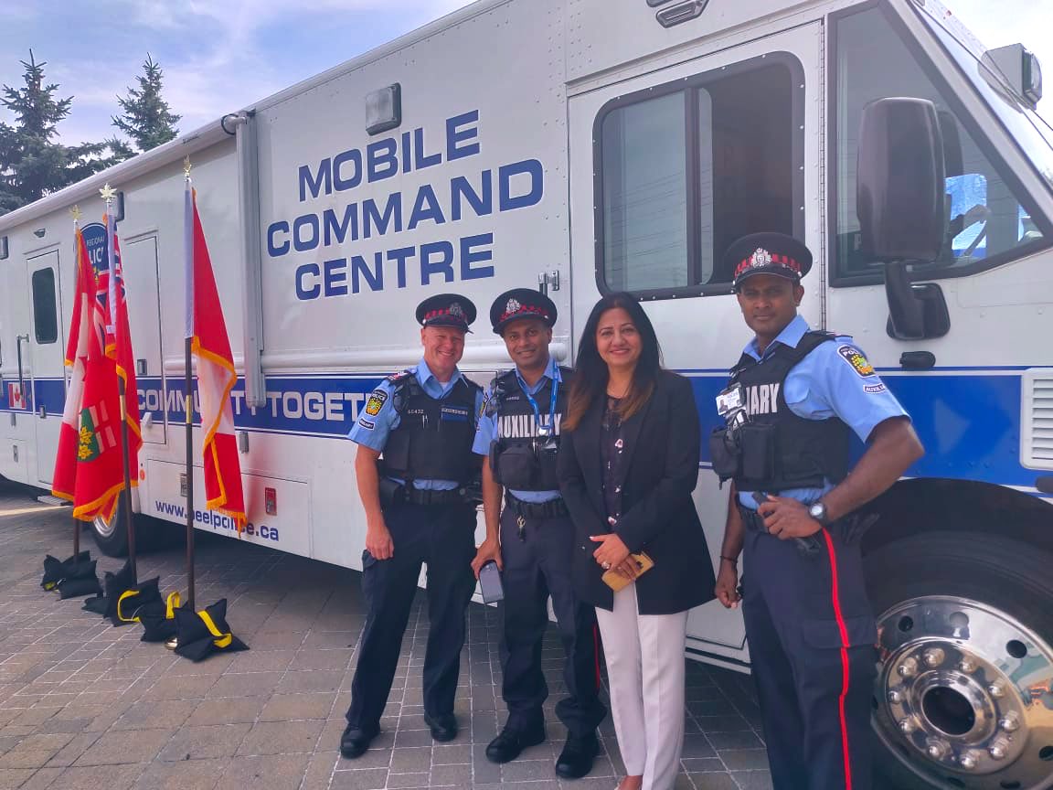 SoniaLiberal's tweet photo. Our govt delivered on our promise to better keep illegal guns off our streets by passing legislation that ensures better background checks & licensing,best practices in record keeping & the safe transportation of guns - which @AndrewScheer has recklessly stated he wants to repeal https://t.co/q7ThXJ5nL1