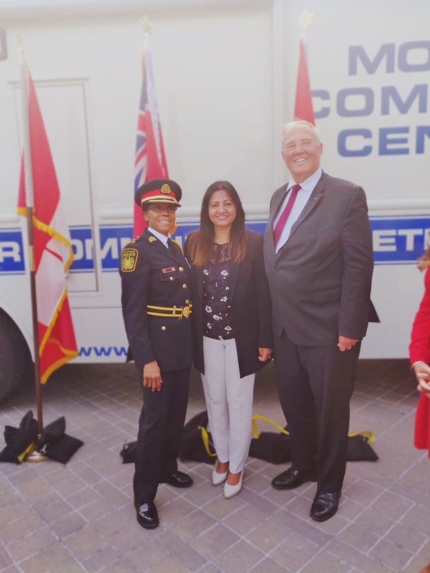 SoniaLiberal's tweet photo. Our govt delivered on our promise to better keep illegal guns off our streets by passing legislation that ensures better background checks & licensing,best practices in record keeping & the safe transportation of guns - which @AndrewScheer has recklessly stated he wants to repeal https://t.co/q7ThXJ5nL1