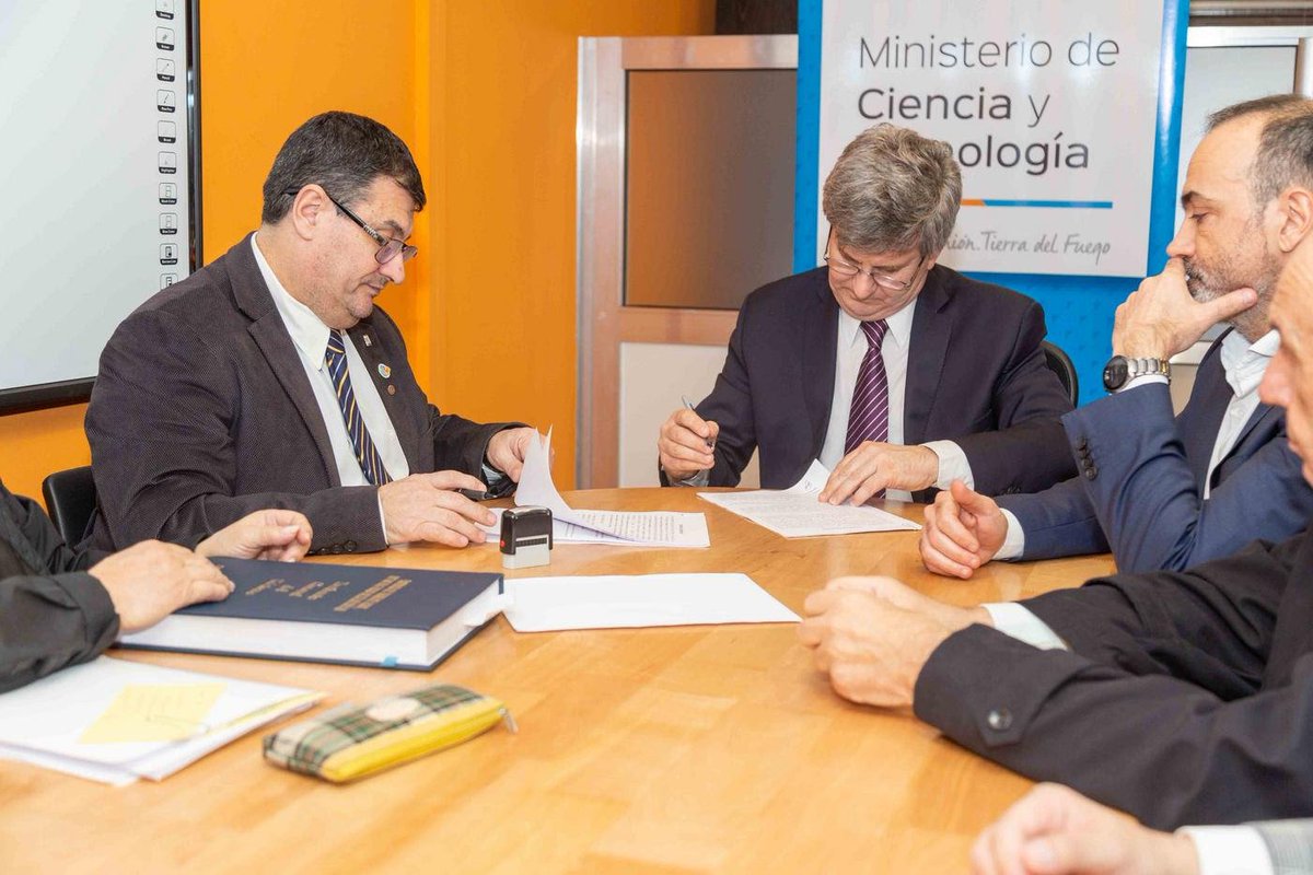 MinCyT_TDF's tweet photo. TIERRA DEL FUEGO CONSIGUIO FINANCIAMIENTO DEL COFECyT PARA CUATRO PROYECTOS
https://t.co/8wcxW5rdoX https://t.co/gYPDDdbRXa