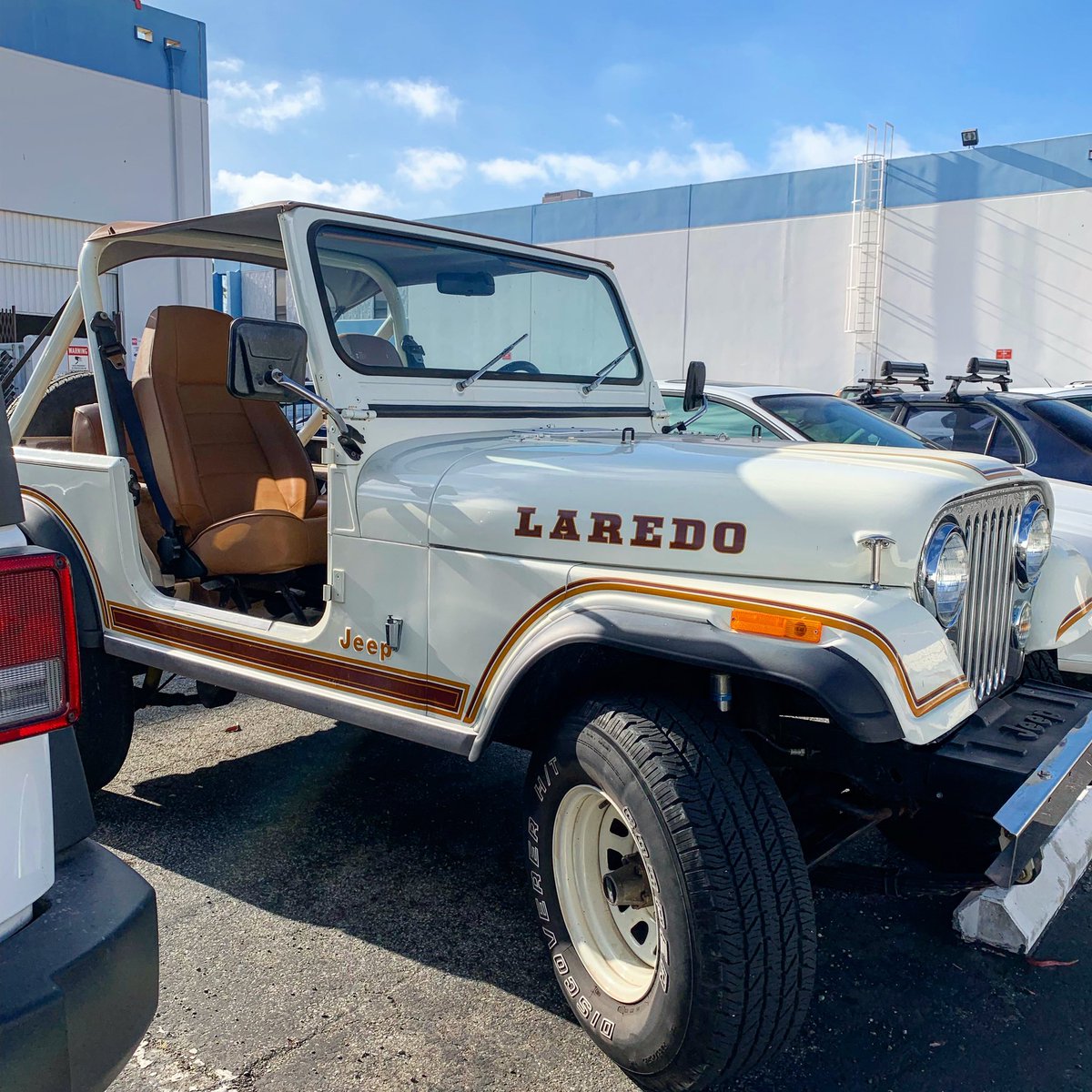 Ghost_18jku's tweet photo. Drooling.... LOL!!! 🤣

__O|||||||O__
#JeepCJ7 #CJ7 #JeepLaredo #Classic #Jeep #JeepWave #JeepLife #JeepLove #JeepJK #JKUSquad #JeepOfficial #JeepWrangler #Wayalife https://t.co/dEbfXk2YsG