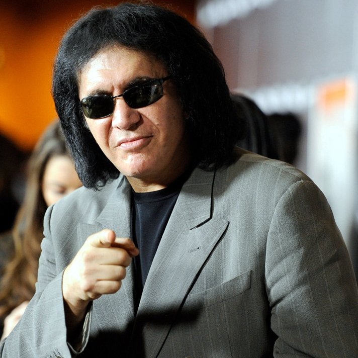 Happy Birthday to Gene Simmons ! 