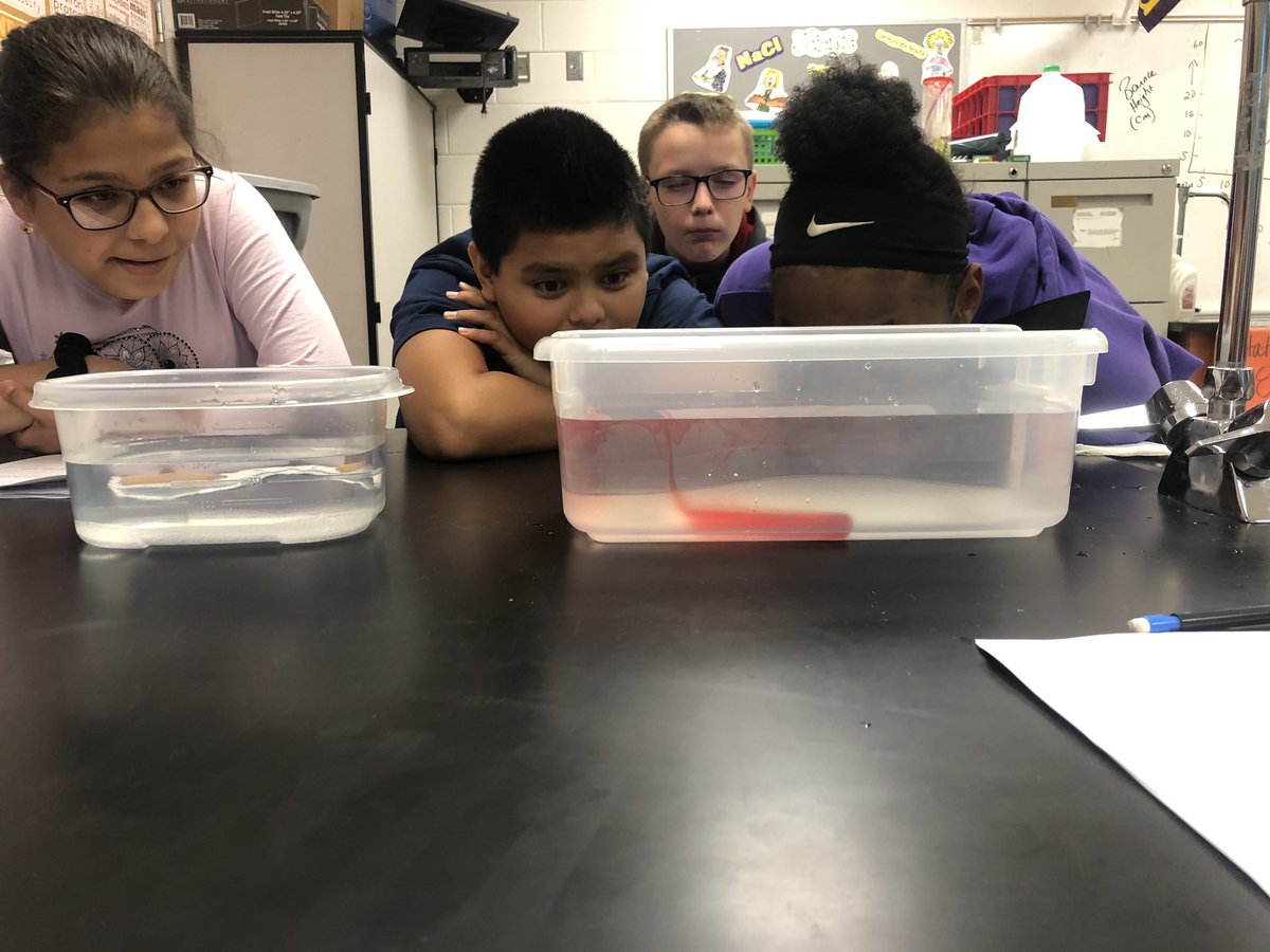 ImMrsSmith's tweet image. Today in science... Convection Currents!  So cool and fun!!! @BGJHS  @BGISDgaryfields @BGISD @lightningr