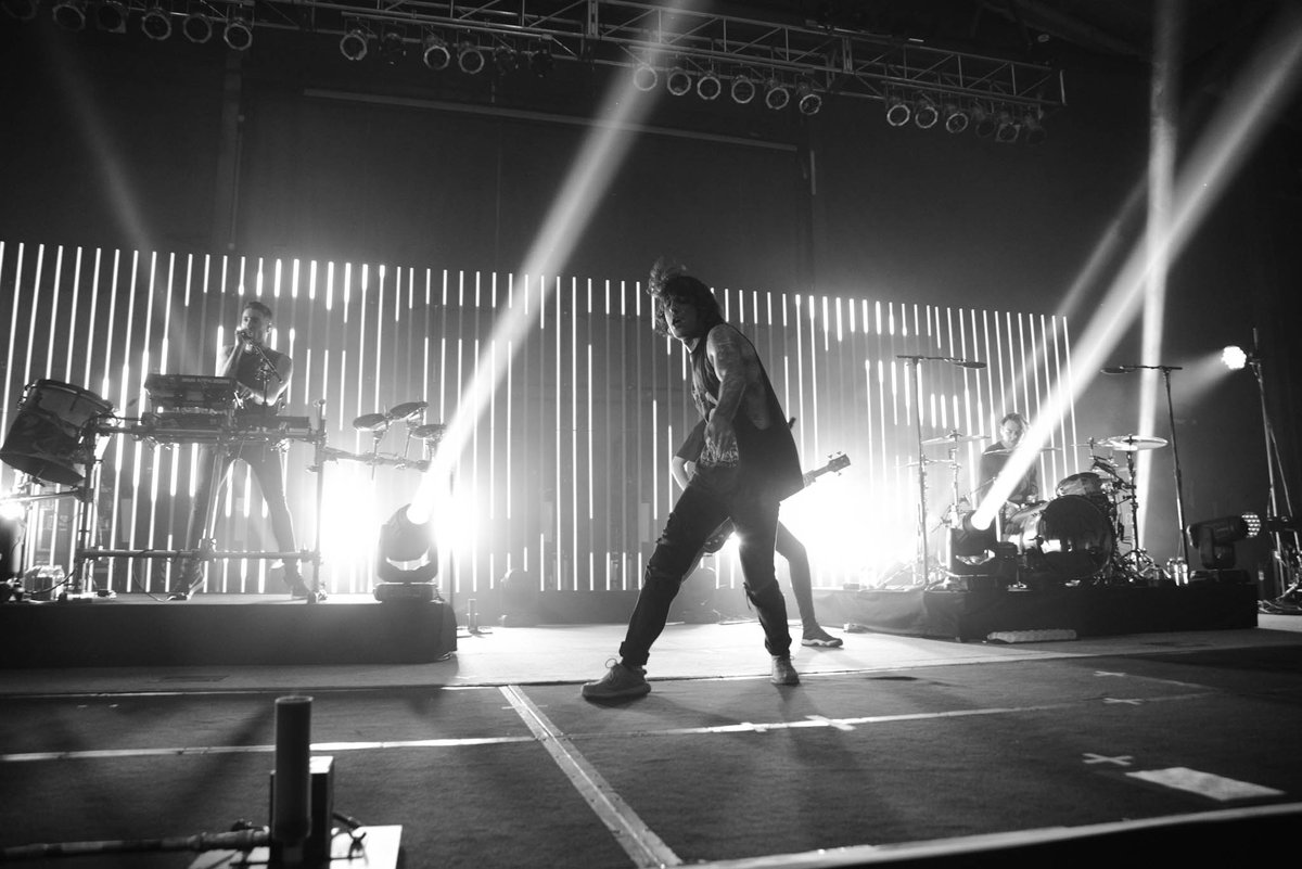 Mr_Syko's tweet photo. Fargo — 2016
@olobersyko
#bringmethehorizon #bmth #bmthofficial #bmthlyrics #bmthquotes #bmthfan #bmthfans #thatsthespirit #bmthconcert #bmthlive #amobmth #oliversykes #oliversykesbmth #oliverscottsykes https://t.co/k3y1Lqvqao