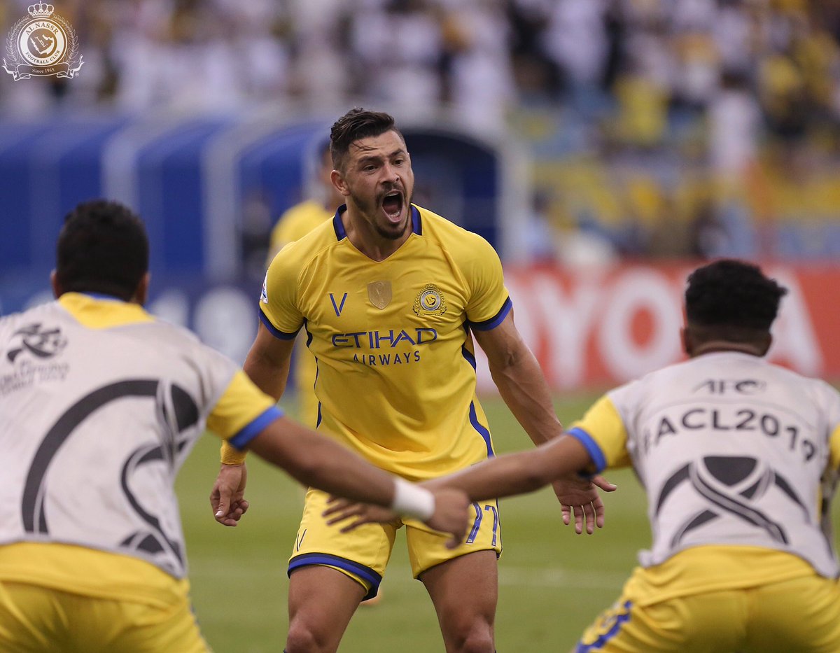 AlNassrFC's tweet photo. الاتحاد الاسيوي لكرة القدم يختار البرازيلي جوليانو رجلاً لمباراة #النصر_السد 👏😍 https://t.co/cBL8FrPy2c