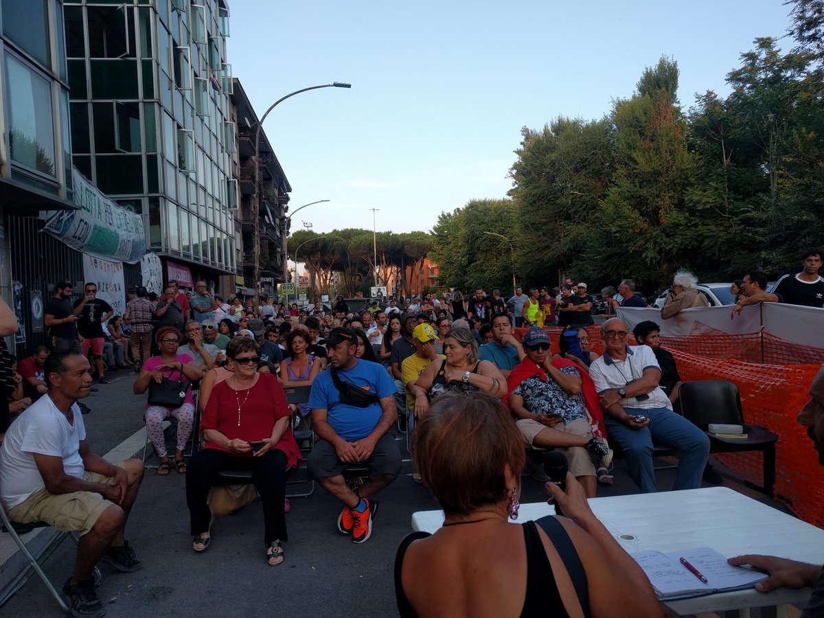 Domani h.12 conferenza stampa davanti a #Caravaggio occupato a #Roma per raccontare l'esito del tavolo di oggi e riuscire a dettare la linea #stopsgomberi . #Romasibarrica, #RomaNonSiChiude !