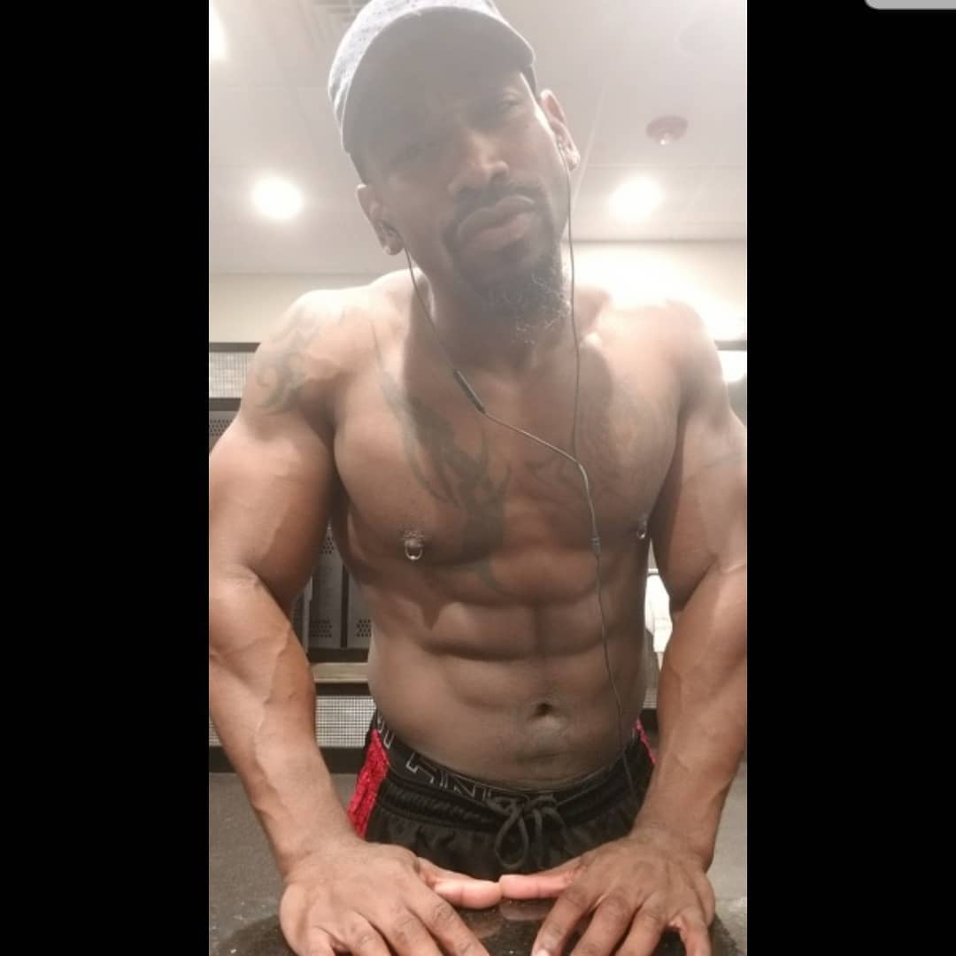 MegaBody2's tweet photo. Can l be the one? Retweet and share the fitness
#itsmegabody #nopainnogain #dedicatedtofitness #menshealth #body #sexsiren #perfect10s #livingmybestlife #gymflow #changemeohgod #beconfident #Sagittarius #peace #love #happiness #winning https://t.co/bqMR0BWF63