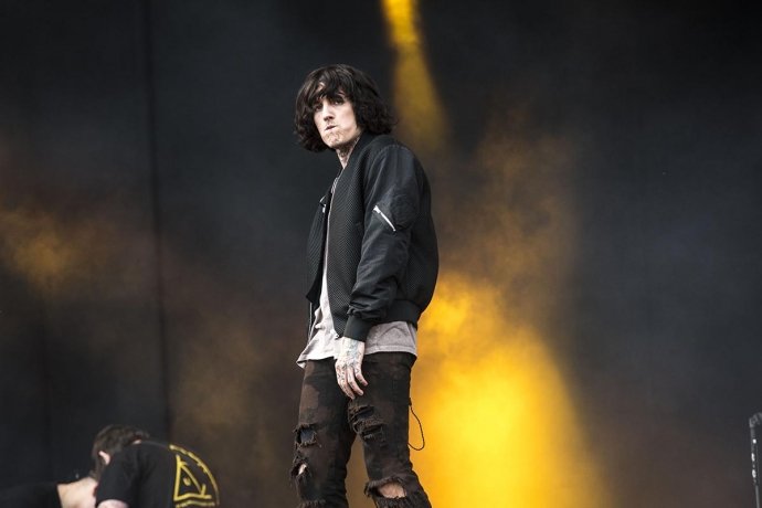 Mr_Syko's tweet photo. Rock Werchter — 2016
@olobersyko
#bringmethehorizon #bmth #bmthofficial #bmthlyrics #bmthquotes #bmthfan #bmthfans #thatsthespirit #bmthconcert #bmthlive #amobmth #oliversykes #oliversykesbmth #oliverscottsykes https://t.co/PMK3VMQI7C
