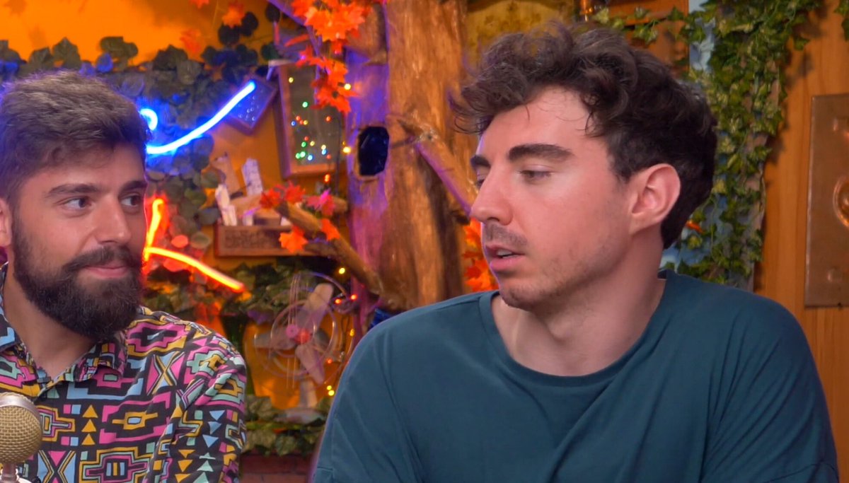 dedicatamarte's tweet image. io questi due li supero nel duemilaeMAI
#SpaceValley #Nirkiop