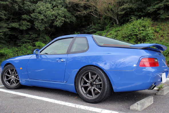 Look, the cult of RWB has made "Porsches on Wats" into its own cliche, but have you seen... a 968 on Wats?