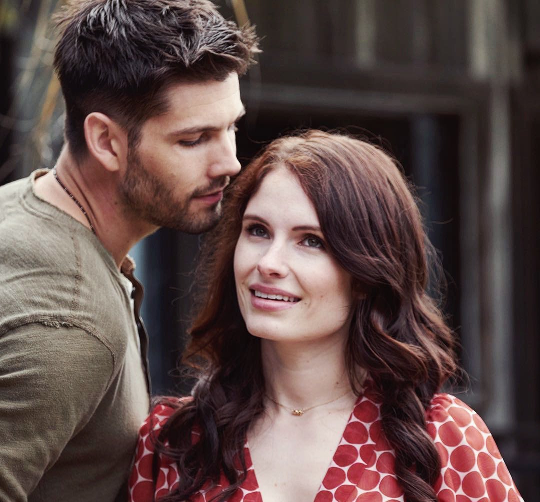 ReadingBrunette's tweet photo. Day 26 - βDrivenβ - Episode 5
..........................
#KBromberg #Author #DrivenSeries #DrivenBooks #DrivenMovie #Passionflix #Passionflixmovies #LoveStory #Book #ColtonDonavan #RyleeThomas #Ace #IRaceYou #ColtonAndRylee #OliviaApplegate #CaseyDeidrick #30DaysOfDriven https://t.co/Jnq0l1VqNC