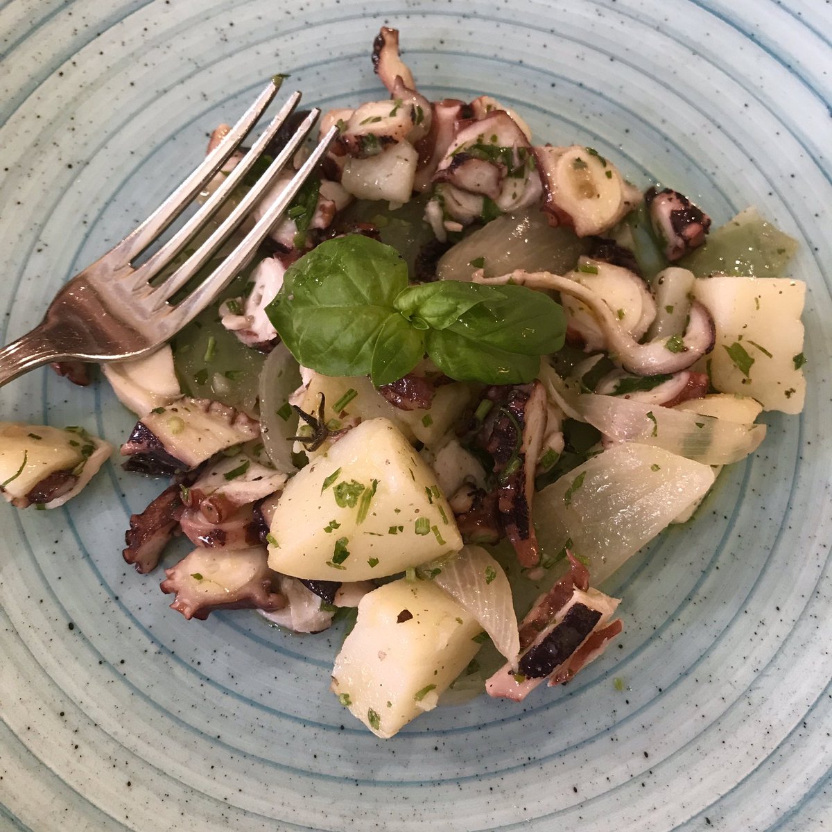 loryschannel's tweet image. Ma che giornata bellissima è stata oggi?!? 😍😍

Mille soddisfazioni, mille imprevisti e altrettante soluzioni.. 🥰
Amo amo amo il mio lavoro!

E grazie maritino mio, per avermi sorpresa con questa dolce cena al ristorante.. ti amo!

#ourlife #noi #perfectmonday #BusinessWoman